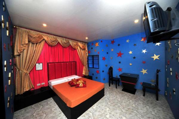 Hollywood Drive-In Hotel Baguio City Eksteriør billede